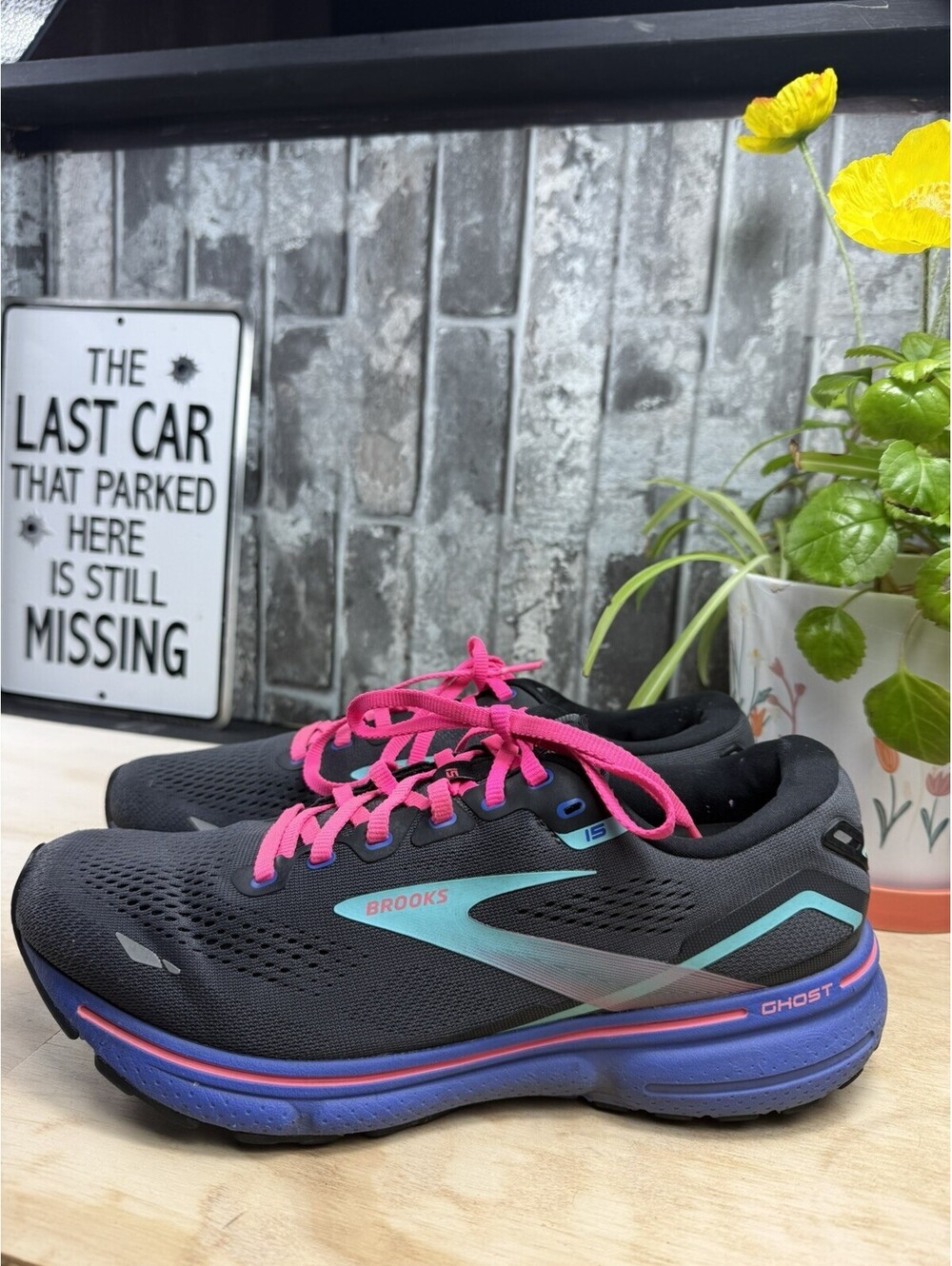 Brooks Ghost 15 Women’s Size 11 Black Pink Blue Running Shoes 120380 1B079